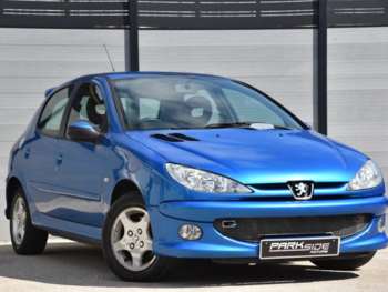 2005 (05) - 1.4 16v Sport Hatchback 5dr Petrol Manual (145 g/km, 90 bhp)