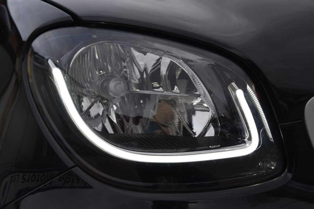 Used smart fortwo 2017 for sale - 76784229: Photo 11