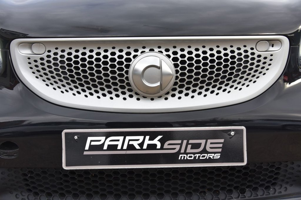 Used smart fortwo 2017 for sale - 76784229: Photo 12