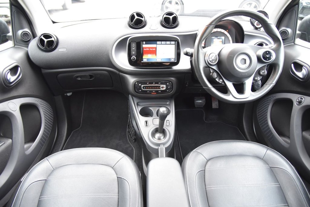 Used smart fortwo 2017 for sale - 76784229: Photo 19