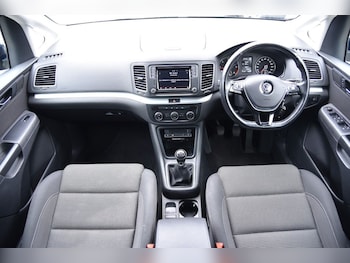 Used Volkswagen Sharan 2017 for sale - 75502545: Photo