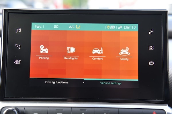 Used Citroen C4 Cactus 2018 for sale - 74756314: Photo 40