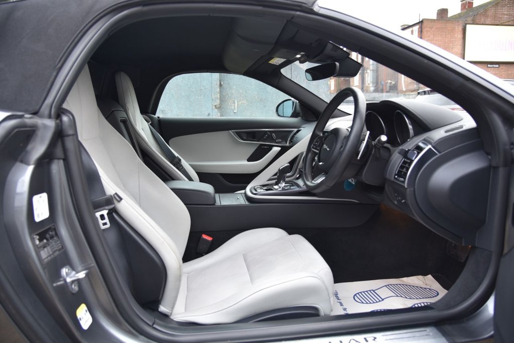 Used Jaguar F-Type 2019 for sale - 77834990: Photo 29