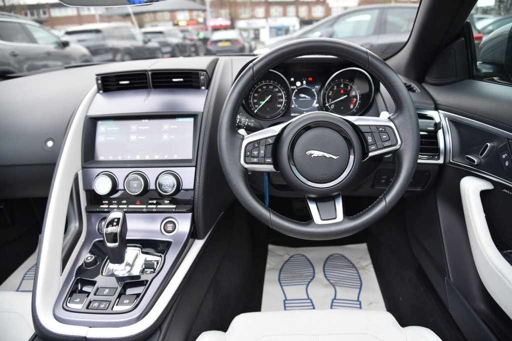 Used Jaguar F-Type 2019 for sale - 77834990: Photo 31