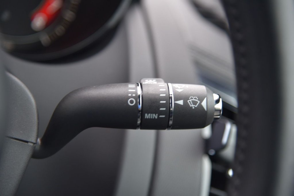 Used Jaguar F-Type 2019 for sale - 77834990: Photo 38