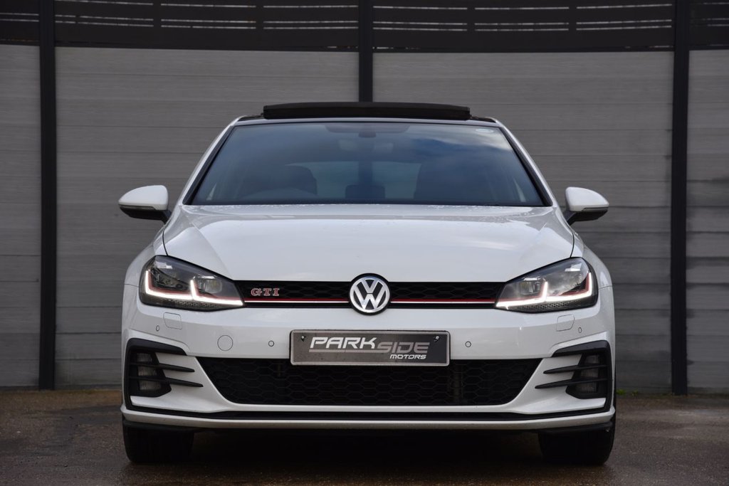 Used Volkswagen Golf 2019 for sale - 77227364: Photo 2