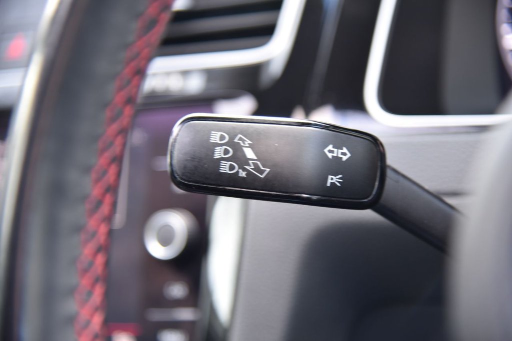 Used Volkswagen Golf 2019 for sale - 77227364: Photo 32