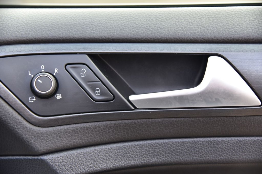 Used Volkswagen Golf 2019 for sale - 77227364: Photo 47