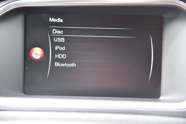 Used Volvo V40 2016 for sale - 75175988: Photo 39