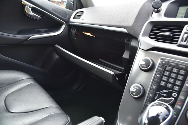 Used Volvo V40 2016 for sale - 75175988: Photo 44
