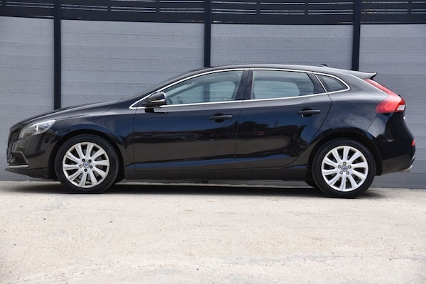 Used Volvo V40 2016 for sale - 75175988: Photo 7