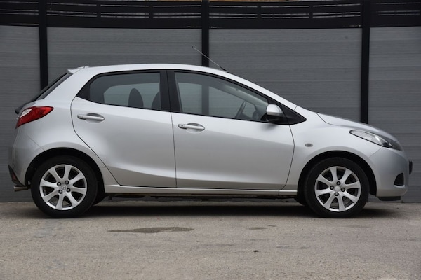 Used Mazda Mazda2 2009 for sale - 74635164: Photo 8