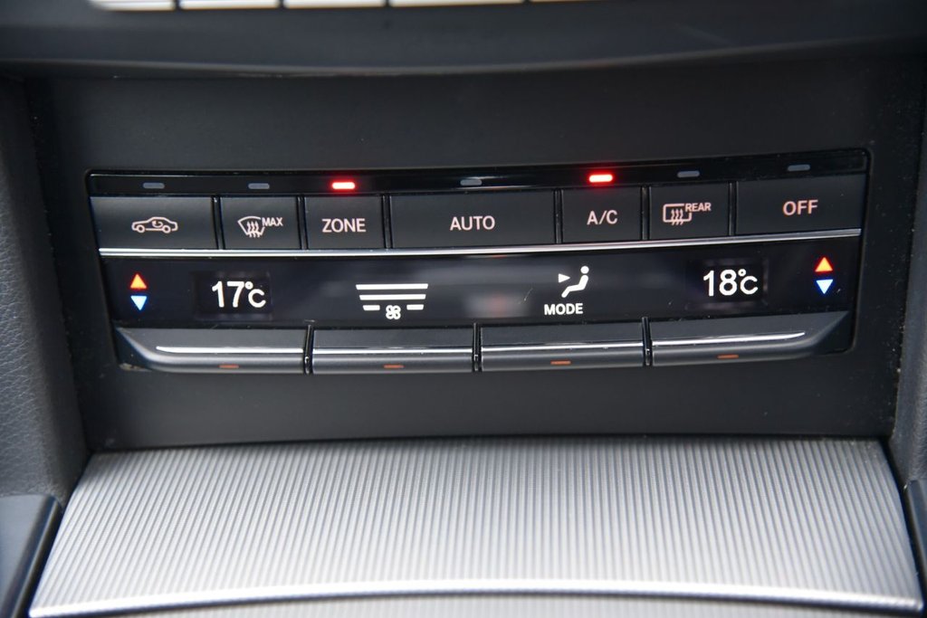 Used Mercedes-Benz E Class 2016 for sale - 76724983: Photo 49