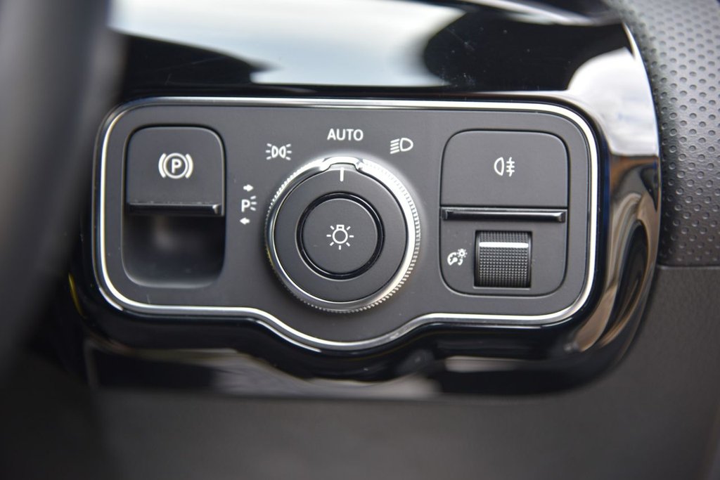 Used Mercedes-Benz A-Class 2018 for sale - 77835355: Photo 49