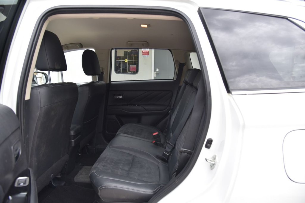 Used Mitsubishi Outlander 2017 for sale - 78181490: Photo 26