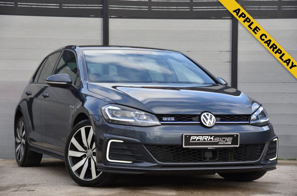 Used Volkswagen Golf 2017 for sale - 76934569: Photo 1