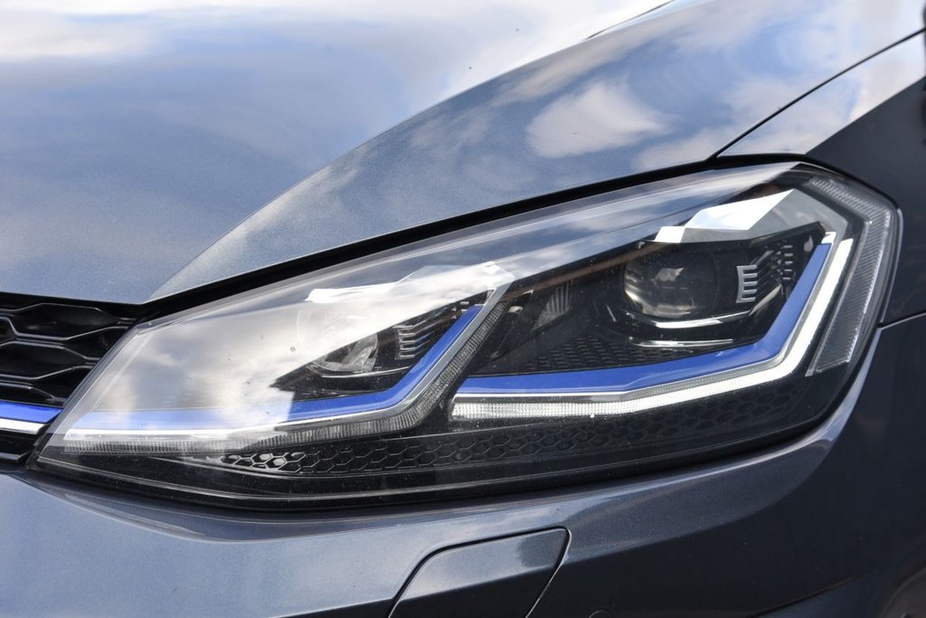 Used Volkswagen Golf 2017 for sale - 76934569: Photo 14