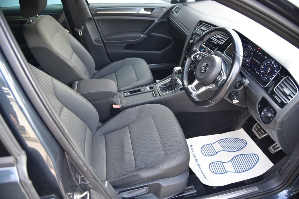 Used Volkswagen Golf 2017 for sale - 76934569: Photo 20