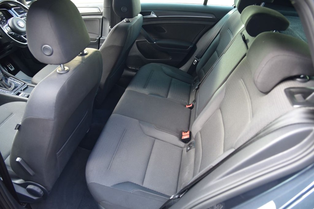 Used Volkswagen Golf 2017 for sale - 76934569: Photo 24