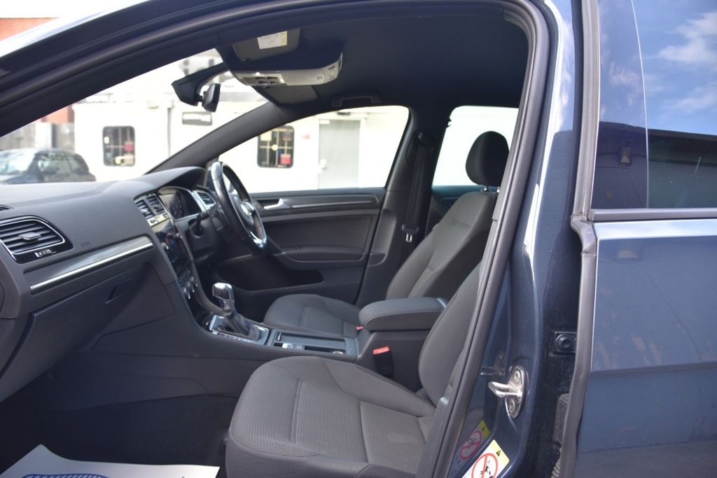 Used Volkswagen Golf 2017 for sale - 76934569: Photo 27