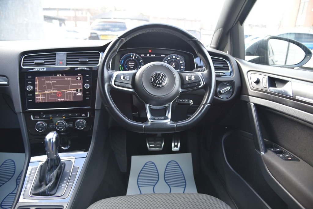 Used Volkswagen Golf 2017 for sale - 76934569: Photo 28