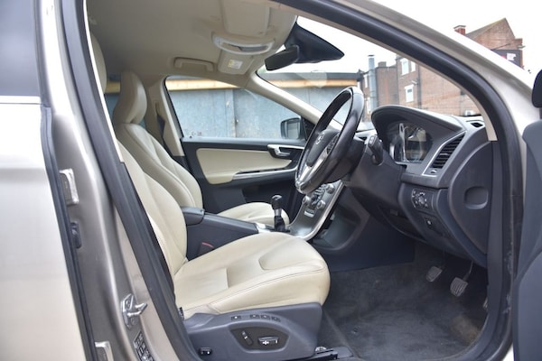 Used Volvo XC60 2015 for sale - 74635138: Photo 22
