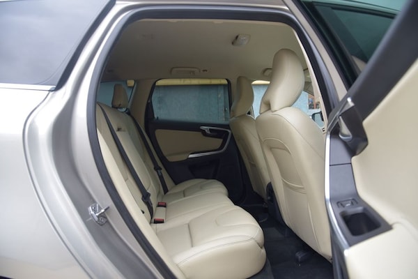 Used Volvo XC60 2015 for sale - 74635138: Photo 26
