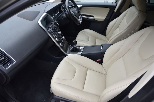 Used Volvo XC60 2015 for sale - 74635138: Photo 29