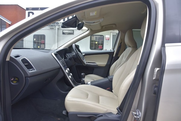 Used Volvo XC60 2015 for sale - 74635138: Photo 30