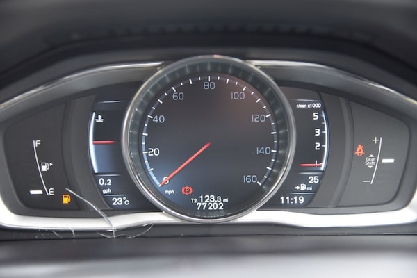 Used Volvo XC60 2015 for sale - 74635138: Photo 38