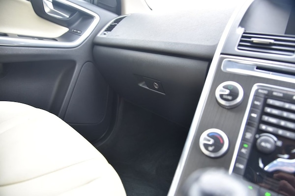 Used Volvo XC60 2015 for sale - 74635138: Photo 49