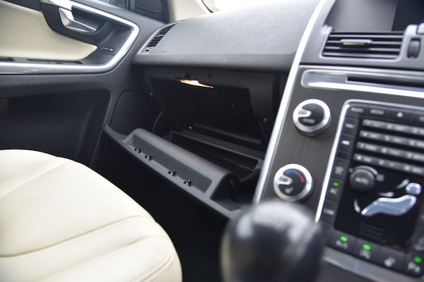 Used Volvo XC60 2015 for sale - 74635138: Photo 50