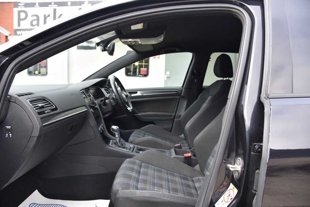 Used Volkswagen Golf 2018 for sale - 76386286: Photo 27