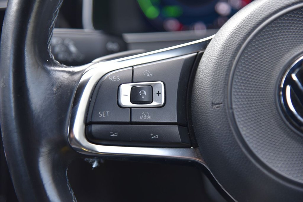 Used Volkswagen Golf 2018 for sale - 76386286: Photo 29