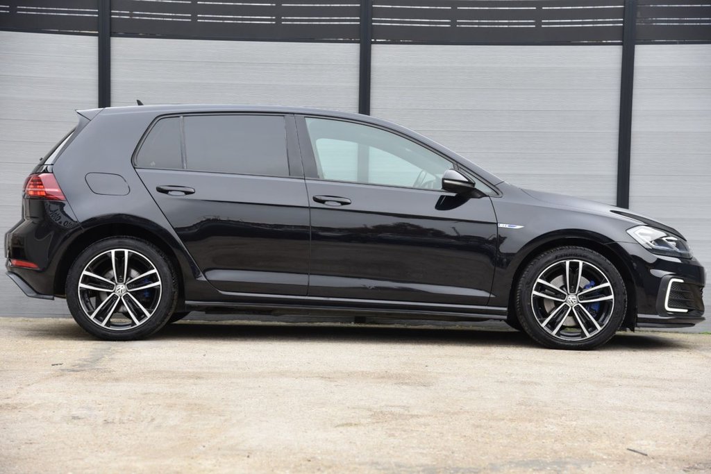 Used Volkswagen Golf 2018 for sale - 76386286: Photo 8