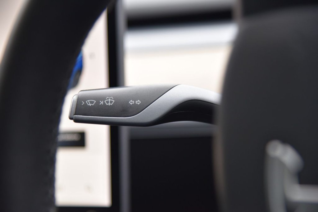 Used Tesla Model 3 2020 for sale - 77422305: Photo 32