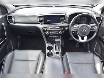 Used Kia Sportage 2021 for sale - 76080256: Photo 2