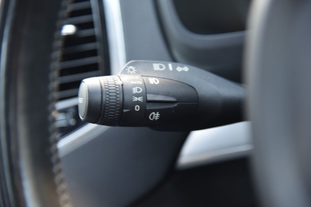 Used Volvo XC90 2018 for sale - 76520460: Photo 37