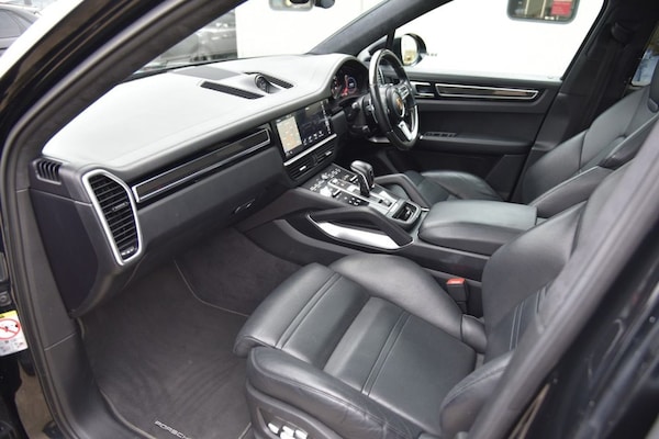 Used Porsche Cayenne 2019 for sale - 76303819: Photo 26