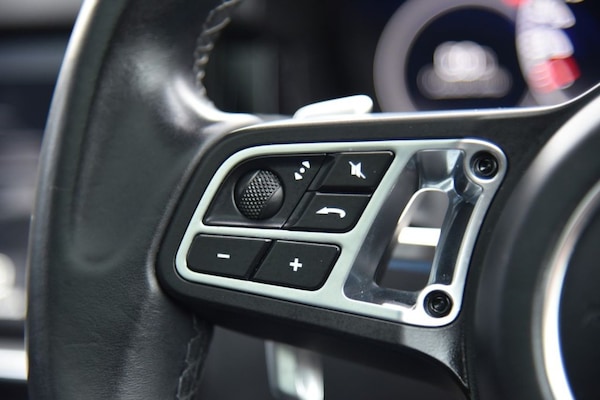 Used Porsche Cayenne 2019 for sale - 76303819: Photo 30