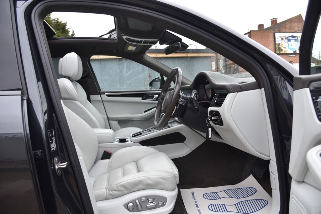 Used Porsche Macan 2019 for sale - 77583528: Photo 11