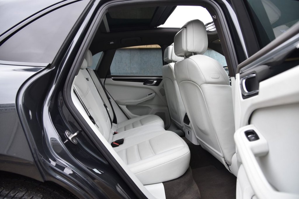 Used Porsche Macan 2019 for sale - 77583528: Photo 23