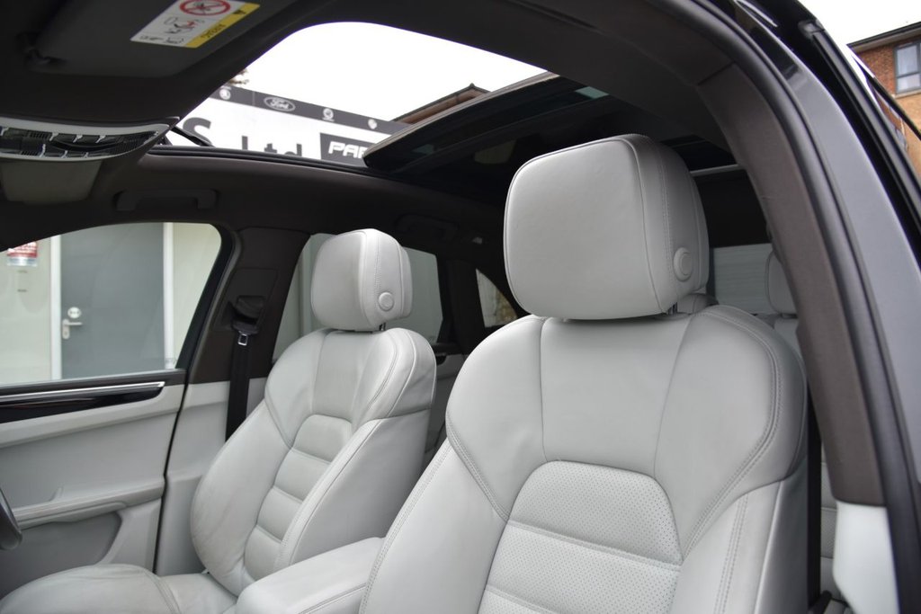 Used Porsche Macan 2019 for sale - 77583528: Photo 28