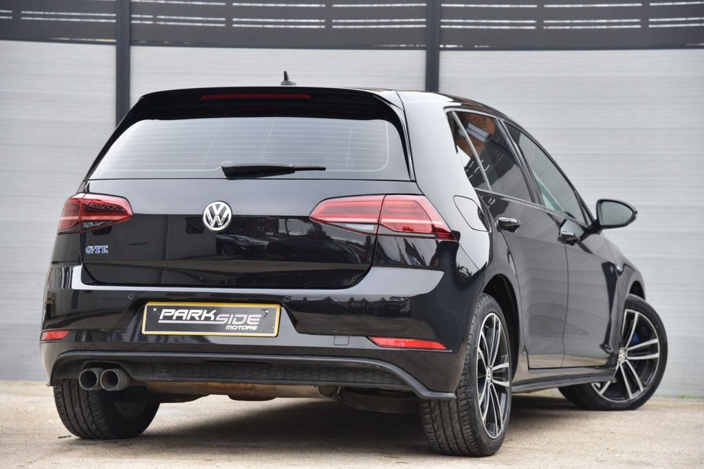 Used Volkswagen Golf 2018 for sale - 77582924: Photo 10