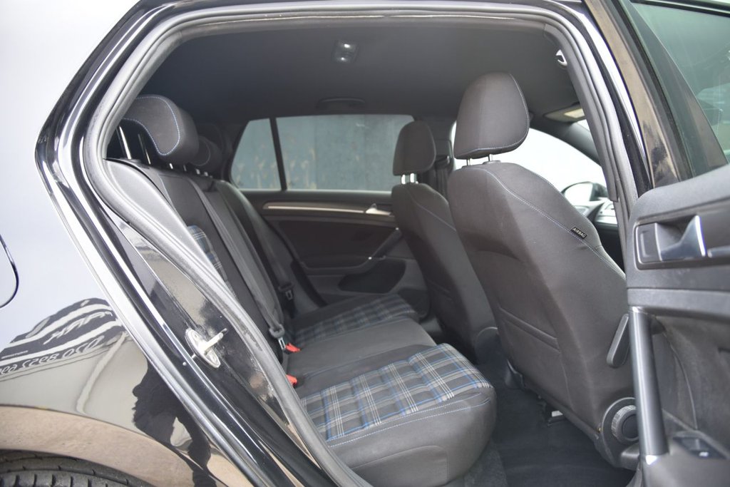 Used Volkswagen Golf 2018 for sale - 77582924: Photo 24