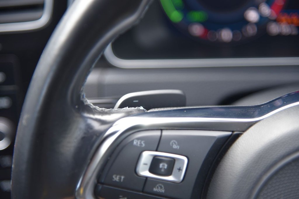 Used Volkswagen Golf 2018 for sale - 77582924: Photo 32