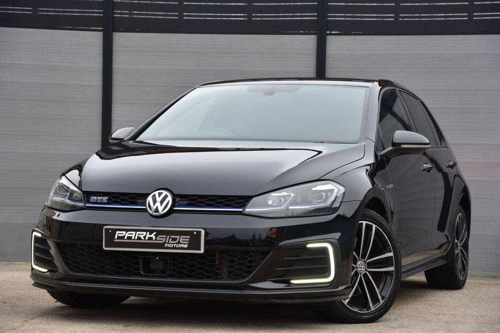Used Volkswagen Golf 2018 for sale - 77582924: Photo 5
