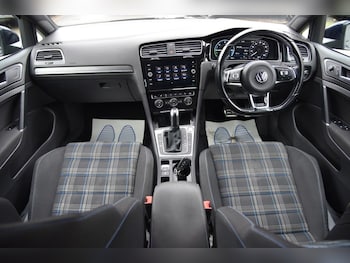 Used Volkswagen Golf 2020 for sale - 76724721: Photo