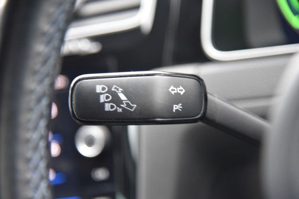 Used Volkswagen Golf 2020 for sale - 76724721: Photo 33