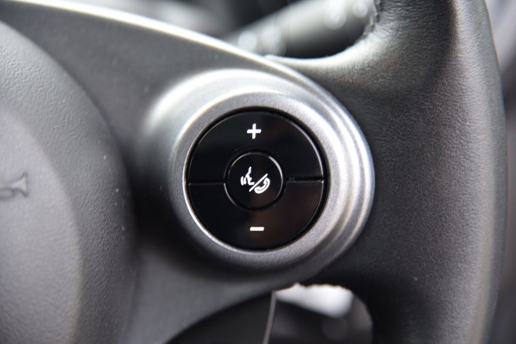 Used smart fortwo 2018 for sale - 76867602: Photo 28